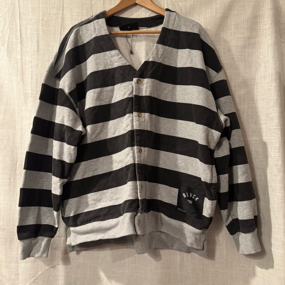 Black Scale Men's Black and Gray Striped Cardigan